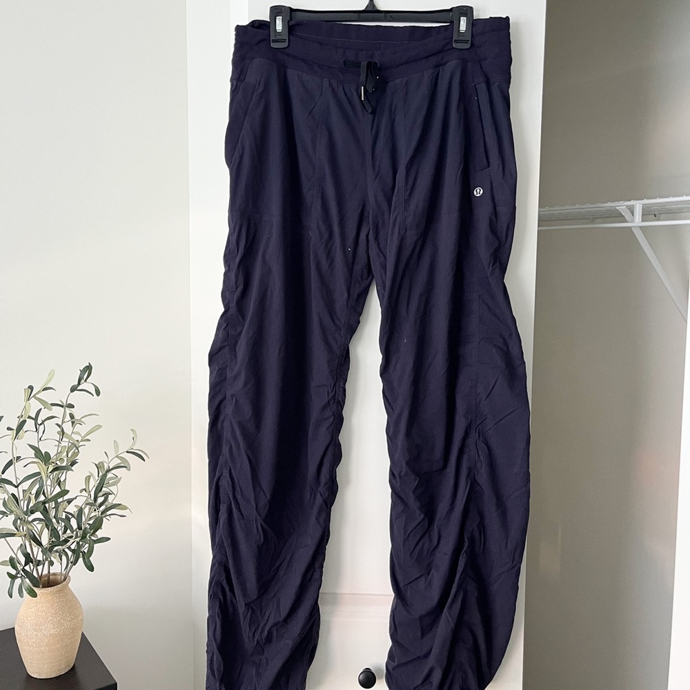 Lululemon | Dance Studio Mid-Rise
Full Length